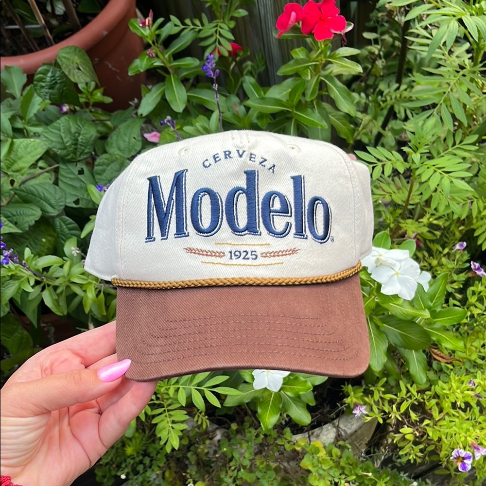 Modelo Two-Tone Rope-Trim Hat